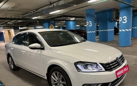 Volkswagen Passat B7, 2013 год, 1 600 000 рублей, 4 фотография