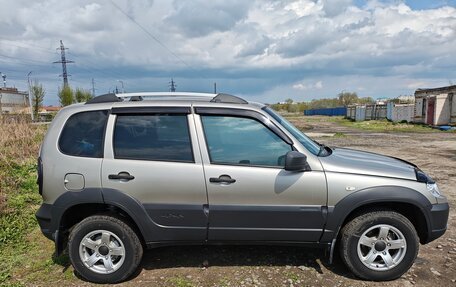 Chevrolet Niva I рестайлинг, 2019 год, 860 000 рублей, 2 фотография
