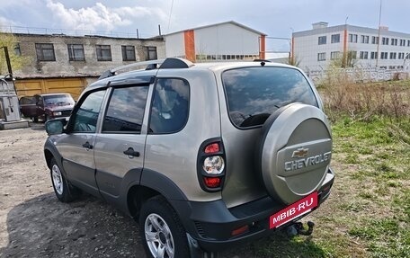 Chevrolet Niva I рестайлинг, 2019 год, 860 000 рублей, 10 фотография