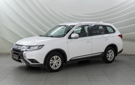 Mitsubishi Outlander III рестайлинг 3, 2019 год, 2 058 000 рублей, 3 фотография