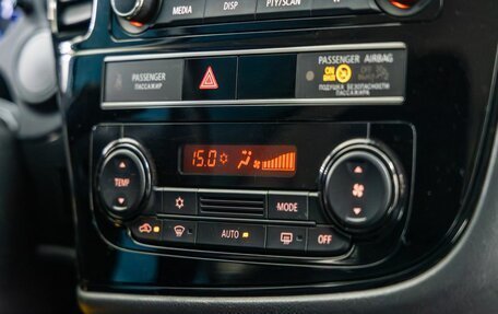 Mitsubishi Outlander III рестайлинг 3, 2019 год, 2 058 000 рублей, 30 фотография