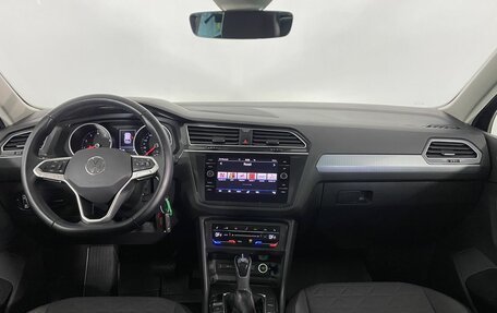 Volkswagen Tiguan II, 2021 год, 2 850 000 рублей, 8 фотография