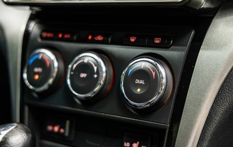Mazda 6, 2011 год, 998 000 рублей, 32 фотография
