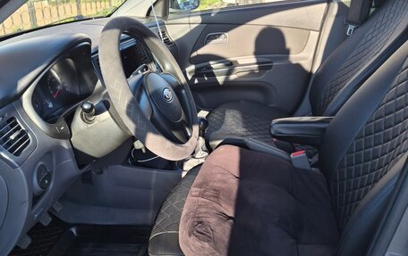 KIA Rio II, 2010 год, 600 000 рублей, 16 фотография