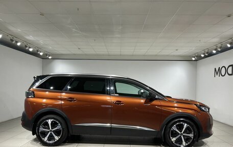 Peugeot 5008 II, 2021 год, 3 290 000 рублей, 4 фотография
