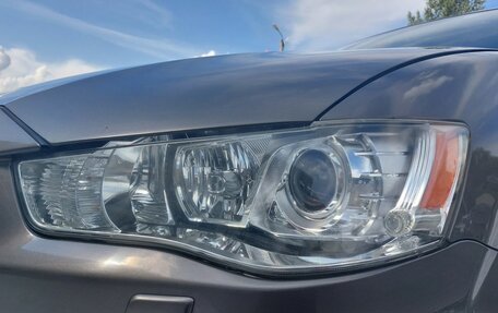 Mitsubishi Outlander III рестайлинг 3, 2010 год, 1 320 000 рублей, 13 фотография