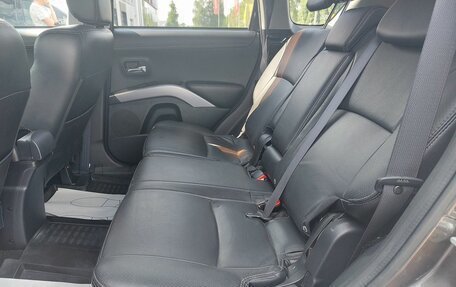 Mitsubishi Outlander III рестайлинг 3, 2010 год, 1 320 000 рублей, 33 фотография