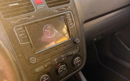 Volkswagen Golf V, 2008 год, 580 000 рублей, 2 фотография
