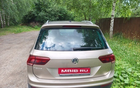 Volkswagen Tiguan II, 2018 год, 2 300 000 рублей, 5 фотография