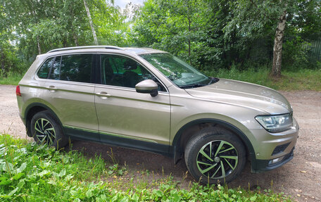 Volkswagen Tiguan II, 2018 год, 2 300 000 рублей, 9 фотография