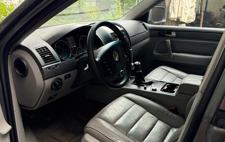 Volkswagen Touareg III, 2005 год, 600 000 рублей, 6 фотография
