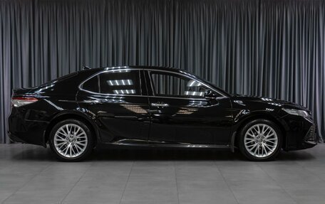 Toyota Camry, 2021 год, 3 099 000 рублей, 5 фотография