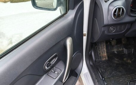 Renault Logan II, 2018 год, 1 100 000 рублей, 5 фотография
