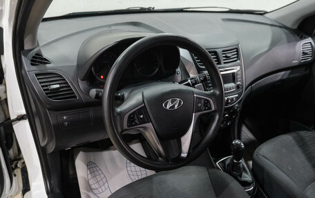 Hyundai Solaris II рестайлинг, 2016 год, 899 000 рублей, 14 фотография