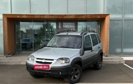 Chevrolet Niva I рестайлинг, 2019 год, 780 000 рублей, 2 фотография