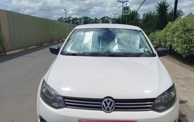 Volkswagen Polo VI (EU Market), 2011 год, 700 000 рублей, 1 фотография