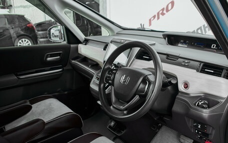 Honda Freed II, 2016 год, 1 385 000 рублей, 10 фотография