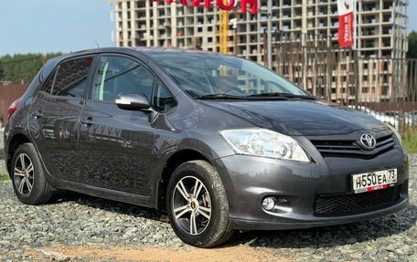 Toyota Auris II, 2010 год, 899 000 рублей, 2 фотография