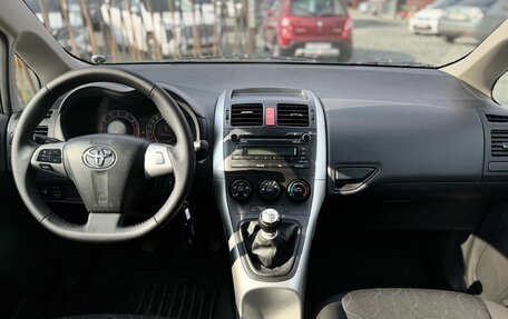 Toyota Auris II, 2010 год, 899 000 рублей, 13 фотография