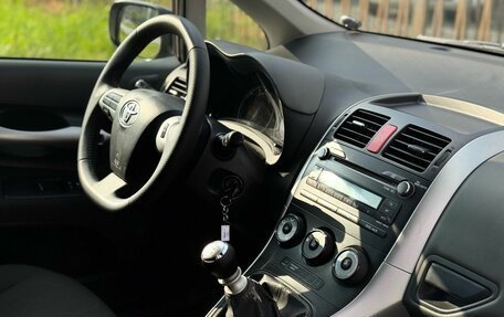 Toyota Auris II, 2010 год, 899 000 рублей, 12 фотография