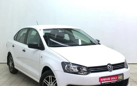 Volkswagen Polo VI (EU Market), 2011 год, 700 000 рублей, 3 фотография