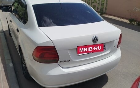 Volkswagen Polo VI (EU Market), 2011 год, 700 000 рублей, 2 фотография