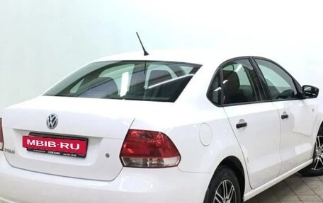 Volkswagen Polo VI (EU Market), 2011 год, 700 000 рублей, 5 фотография