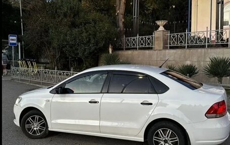 Volkswagen Polo VI (EU Market), 2011 год, 700 000 рублей, 12 фотография