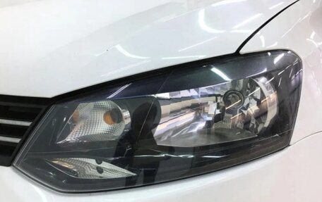 Volkswagen Polo VI (EU Market), 2011 год, 700 000 рублей, 29 фотография