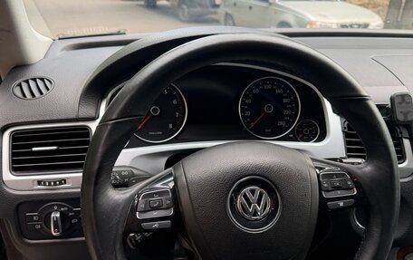 Volkswagen Touareg III, 2012 год, 1 950 000 рублей, 21 фотография