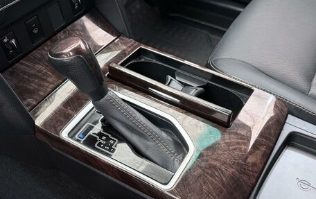Toyota Camry, 2017 год, 2 750 000 рублей, 10 фотография