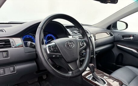 Toyota Camry, 2017 год, 2 750 000 рублей, 20 фотография