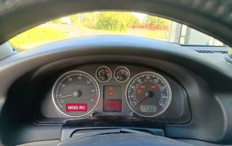Volkswagen Passat B5+ рестайлинг, 2002 год, 380 000 рублей, 4 фотография