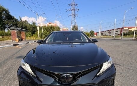 Toyota Camry, 2018 год, 2 800 000 рублей, 1 фотография