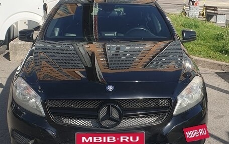 Mercedes-Benz A-Класс, 2014 год, 1 100 000 рублей, 1 фотография