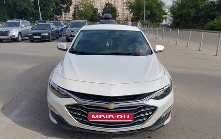 Chevrolet Malibu IX, 2020 год, 2 000 000 рублей, 1 фотография