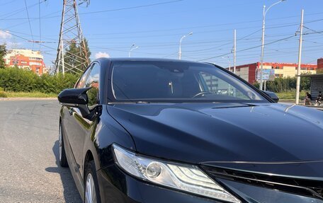 Toyota Camry, 2018 год, 2 800 000 рублей, 3 фотография