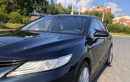 Toyota Camry, 2018 год, 2 800 000 рублей, 2 фотография