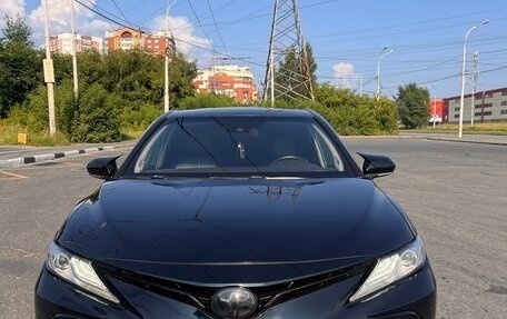 Toyota Camry, 2018 год, 2 800 000 рублей, 8 фотография