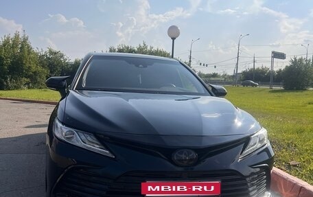 Toyota Camry, 2018 год, 2 800 000 рублей, 28 фотография