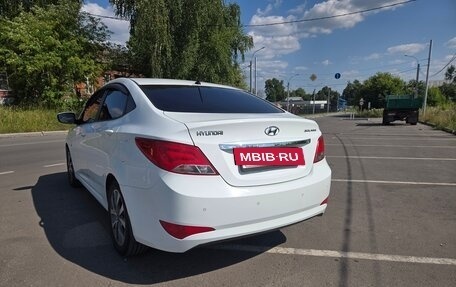 Hyundai Solaris II рестайлинг, 2015 год, 1 190 000 рублей, 4 фотография