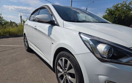 Hyundai Solaris II рестайлинг, 2015 год, 1 190 000 рублей, 10 фотография