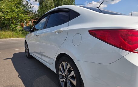 Hyundai Solaris II рестайлинг, 2015 год, 1 190 000 рублей, 12 фотография
