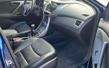 Hyundai Elantra V, 2012 год, 915 000 рублей, 9 фотография