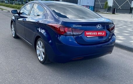 Hyundai Elantra V, 2012 год, 915 000 рублей, 3 фотография