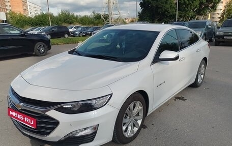 Chevrolet Malibu IX, 2020 год, 2 000 000 рублей, 3 фотография