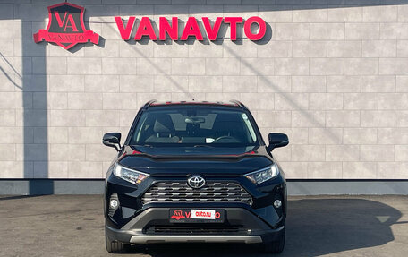 Toyota RAV4, 2020 год, 3 250 000 рублей, 2 фотография