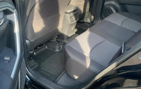 Toyota RAV4, 2020 год, 3 250 000 рублей, 10 фотография