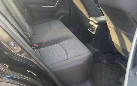 Toyota RAV4, 2020 год, 3 250 000 рублей, 11 фотография