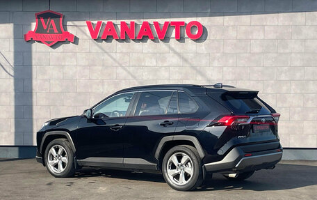 Toyota RAV4, 2020 год, 3 250 000 рублей, 6 фотография
